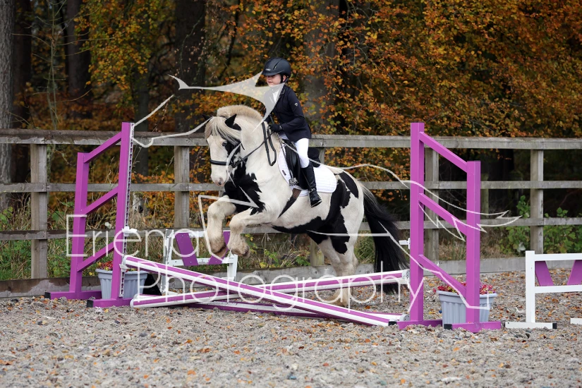 02 Cross Poles Straight